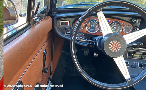1974 MGB GT - Hatchback Coupe - Convertible
