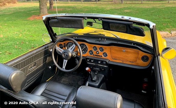 1976 Triumph TR6 - Convertible