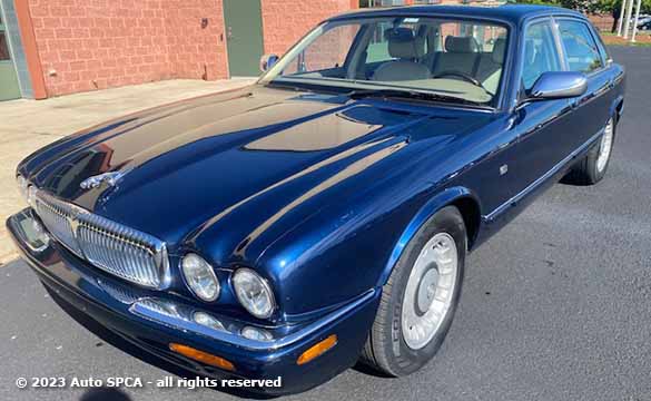 1998 Jaguar XJ8 Vanden Plas